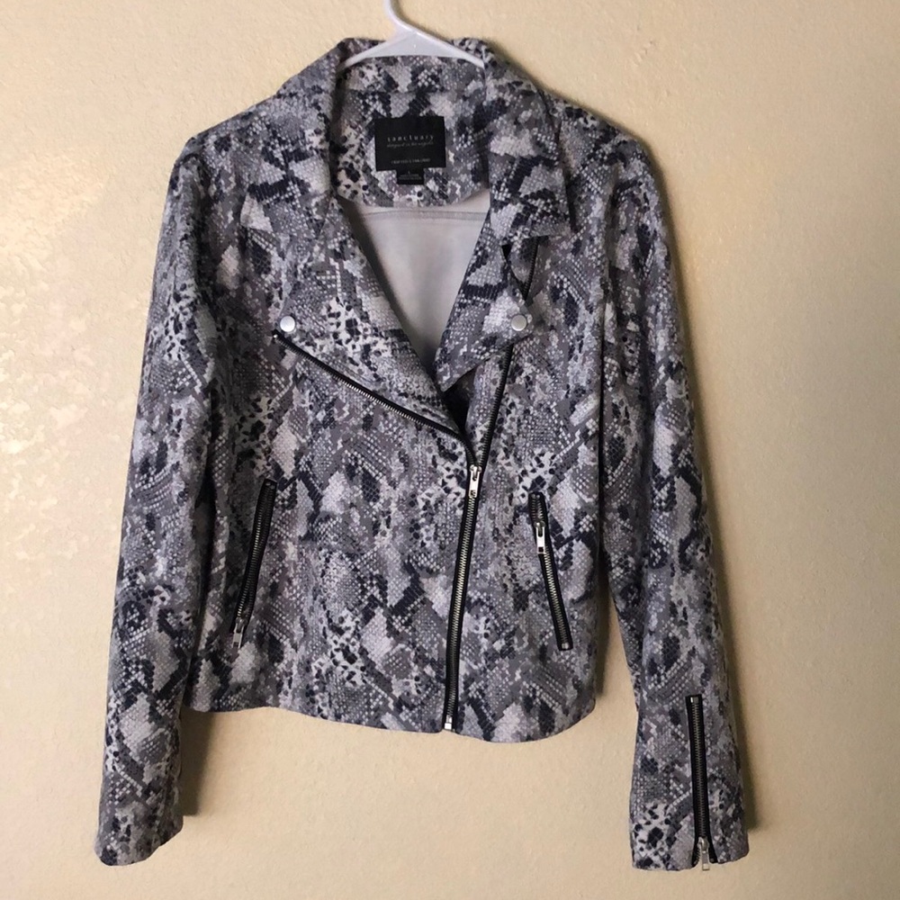 Sanctuary animal print Jacket